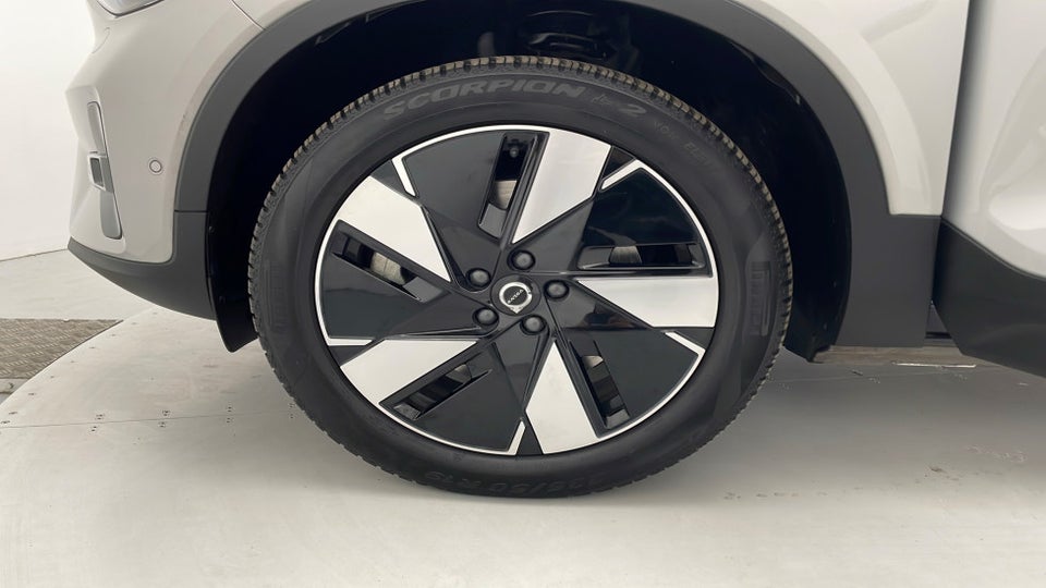 Volvo XC40 ReCharge Twin Ultimate 5d