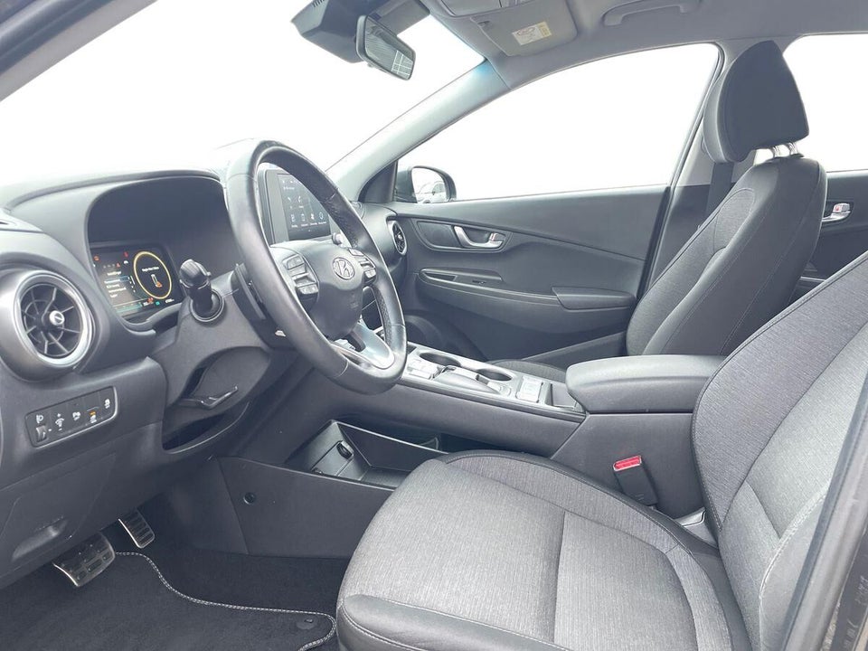 Hyundai Kona 64 EV Select 5d