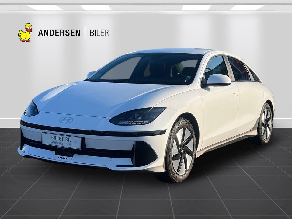 Hyundai Ioniq 6 77 Essential 4d