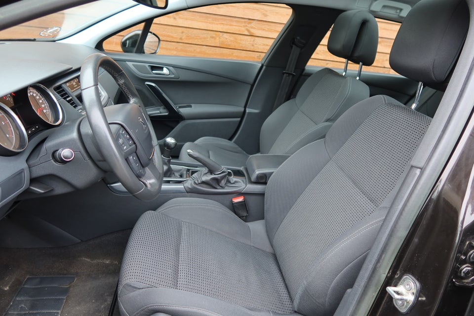 Peugeot 508 1,6 HDi 114 Active SW 5d