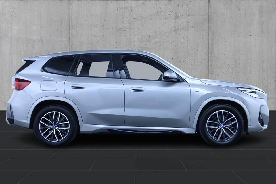 BMW iX1 eDrive20 M-Sport 5d