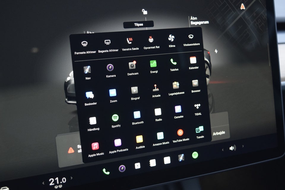 Tesla Model 3 Long Range AWD 4d