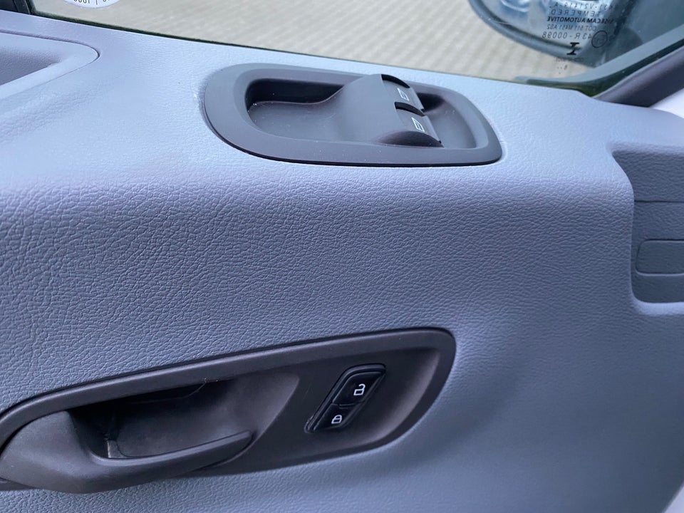 Ford Transit 350 L2 Van 2,0 TDCi 130 Trend H2 FWD