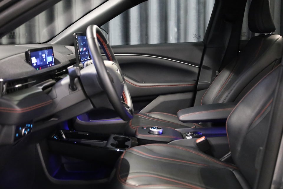 Ford Mustang Mach-E 98 Premium Extended Range 5d