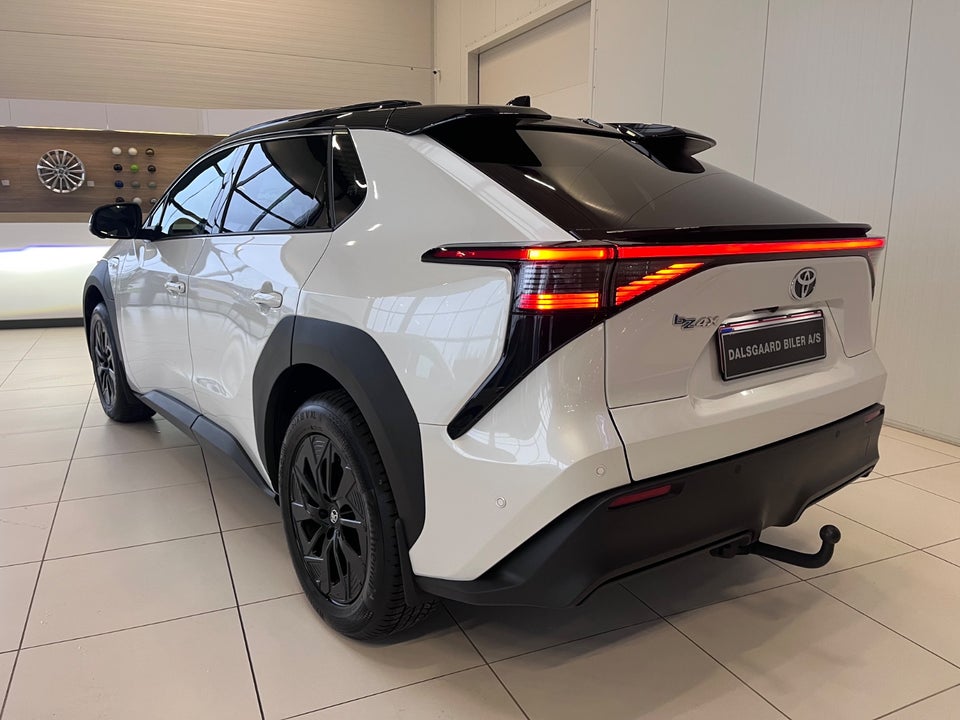 Toyota bZ4X Executive 5d