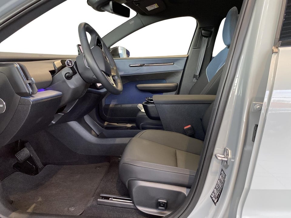 Volvo EX30 Extended Range Ultra 5d