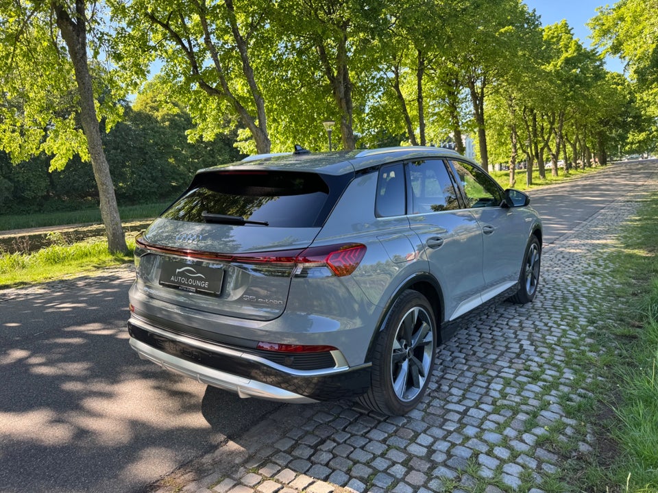 Audi Q4 e-tron 35 S-line 5d