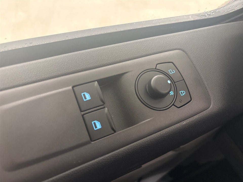 Ford Transit Custom 320L 2,0 EcoBlue Trend aut.