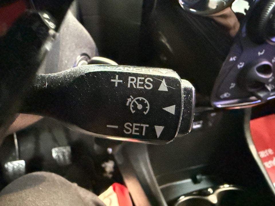 Peugeot 108 1,0 e-VTi 69 Allure 5d