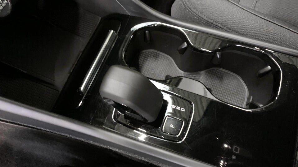 Volvo XC40 P6 ReCharge Core 5d