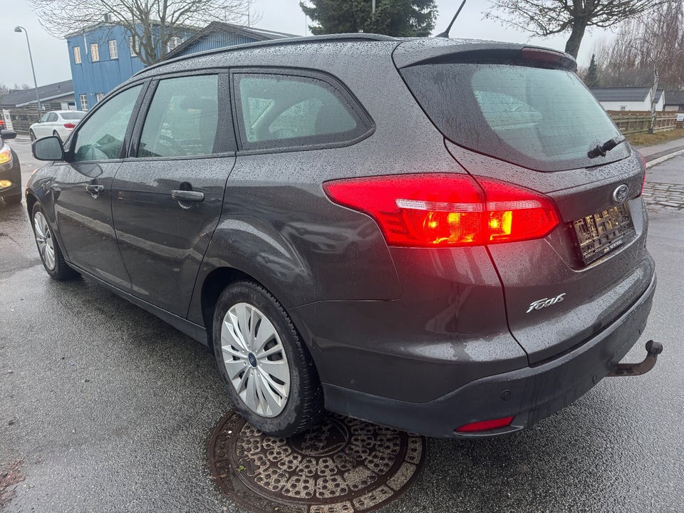 Ford Focus 1,0 SCTi 100 Titanium stc. 5d