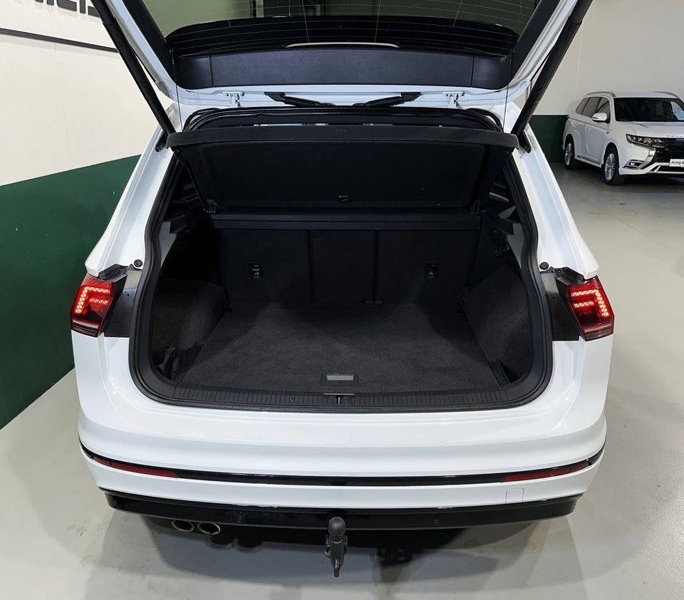 VW Tiguan 2,0 TDi 190 R-line DSG 4Motion 5d