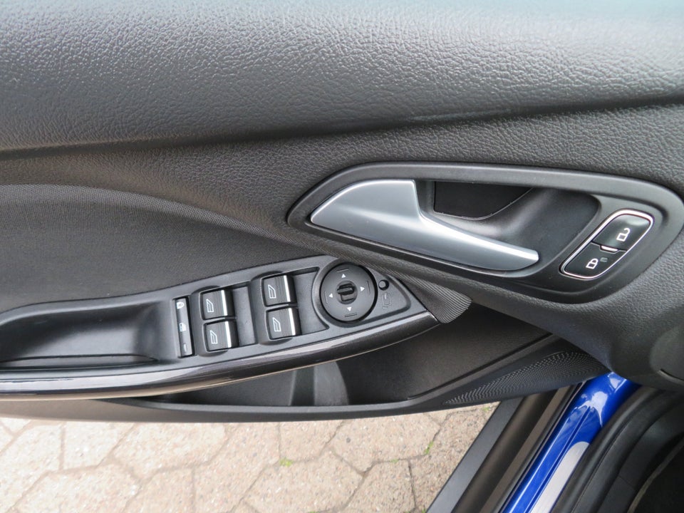 Ford Focus 1,0 SCTi 125 Titanium stc. 5d