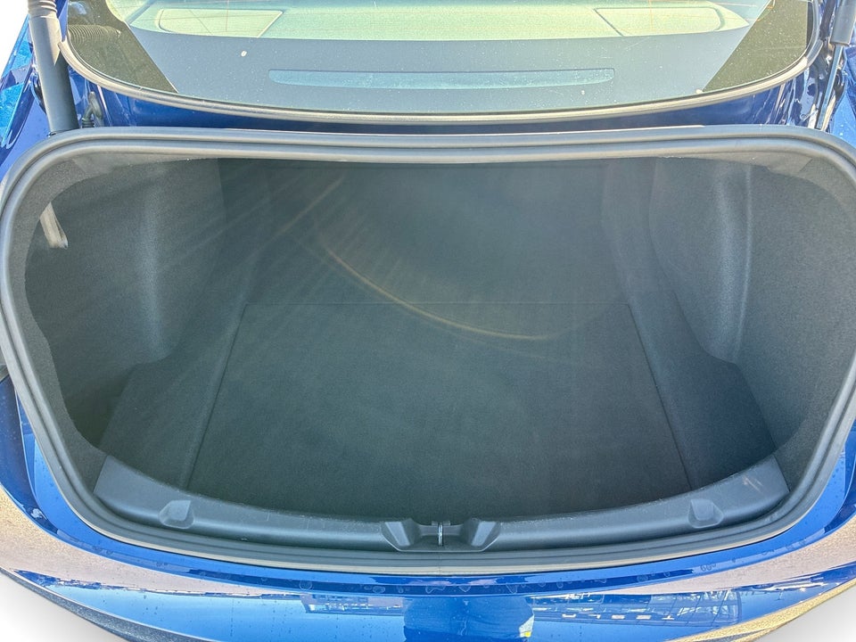 Tesla Model 3 Standard Range+ RWD 4d