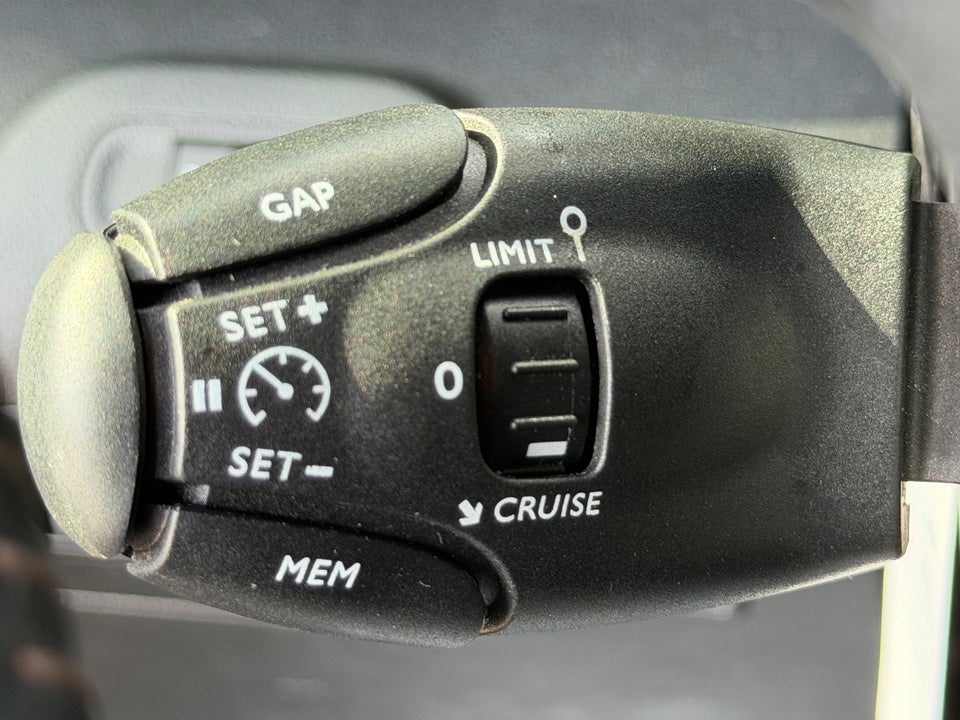 Peugeot Partner 1,5 BlueHDi 130 L2V2 Ultimate EAT8 Van