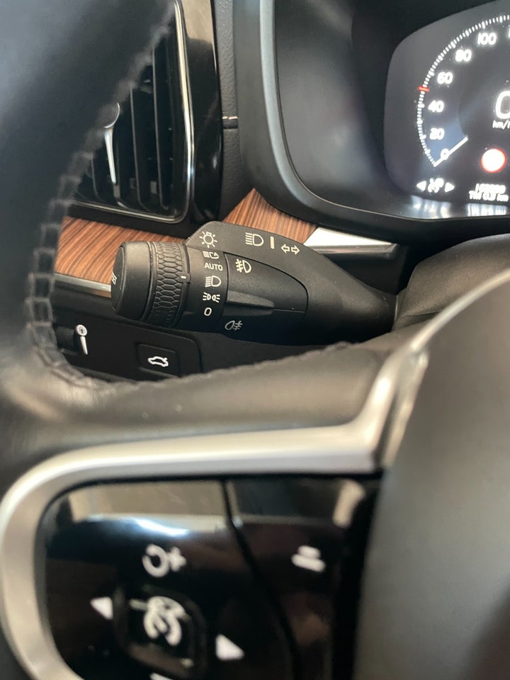Volvo XC60 2,0 T5 250 Inscription aut. 5d