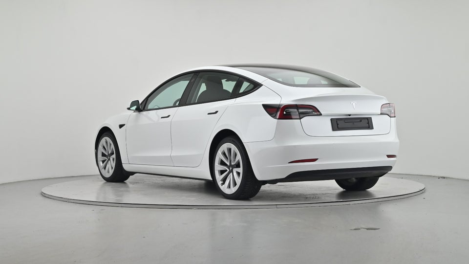 Tesla Model 3 RWD 4d