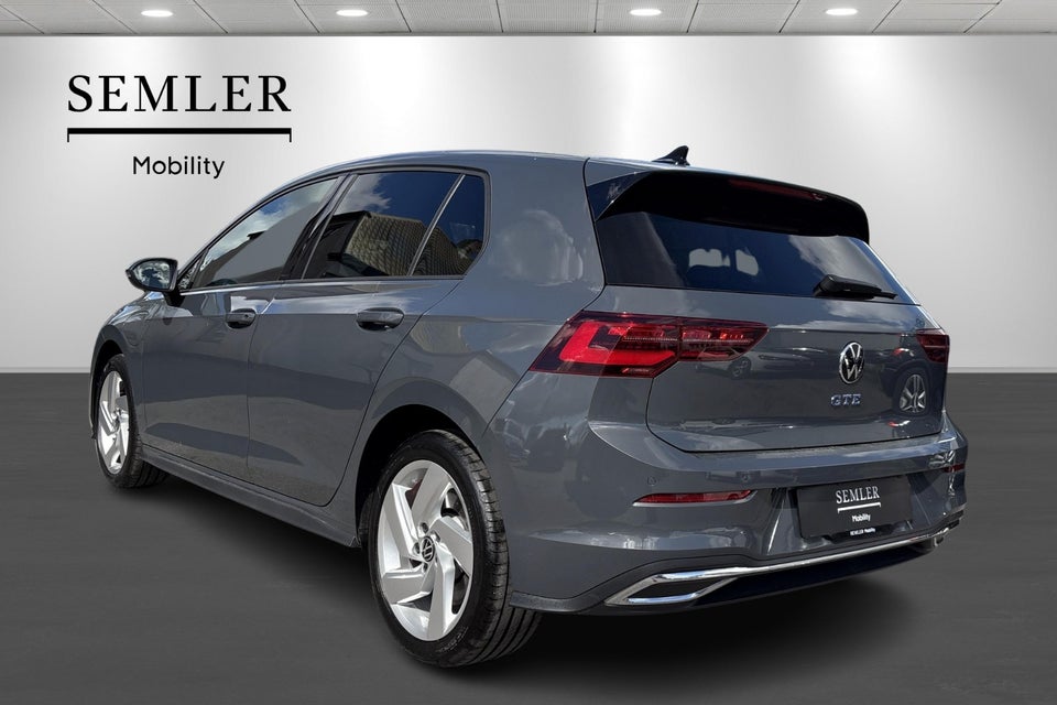 VW Golf VIII 1,4 GTE DSG 5d
