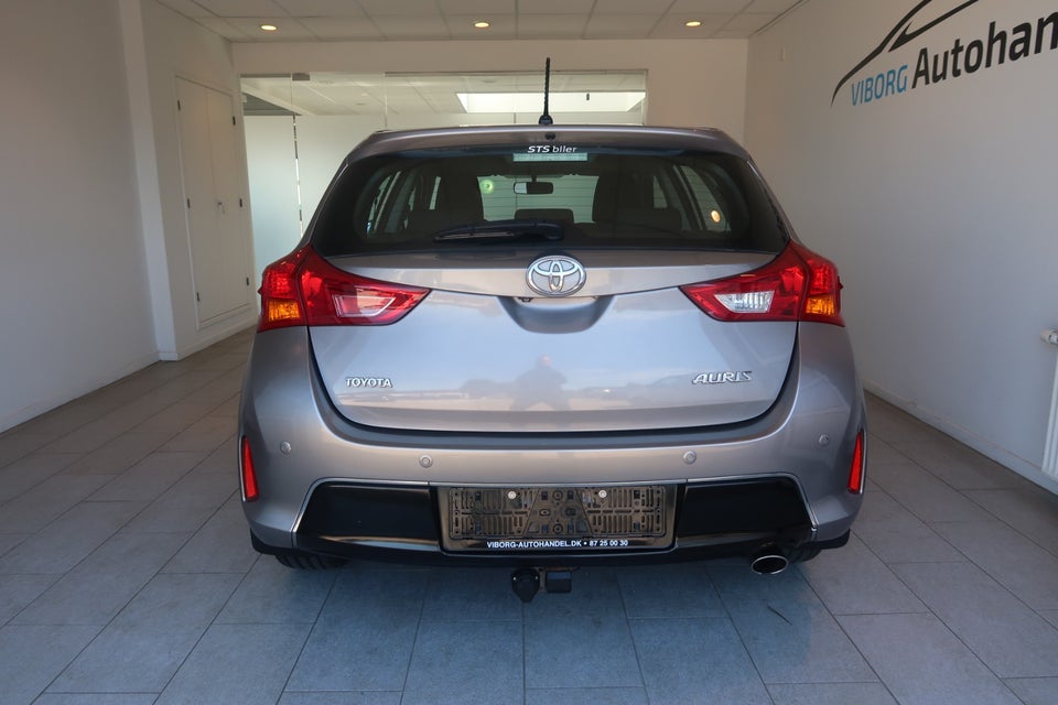 Toyota Auris 1,6 T2+ 5d
