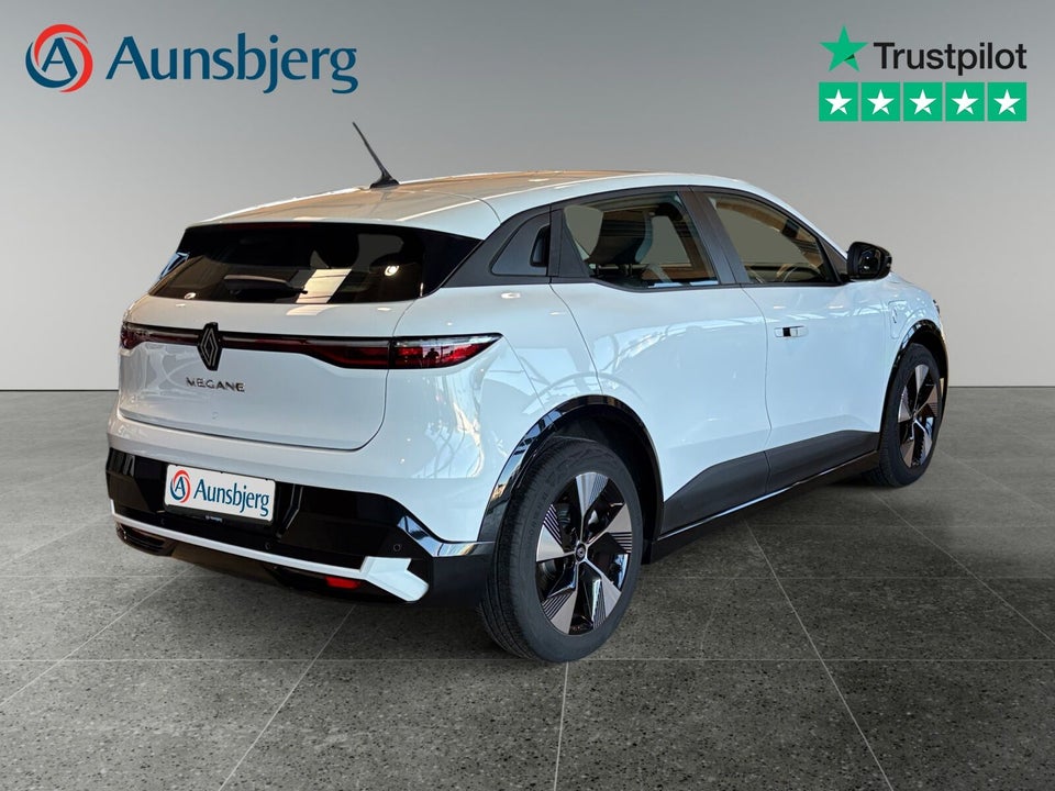 Renault Megane E-Tech 40 Equilibre 5d