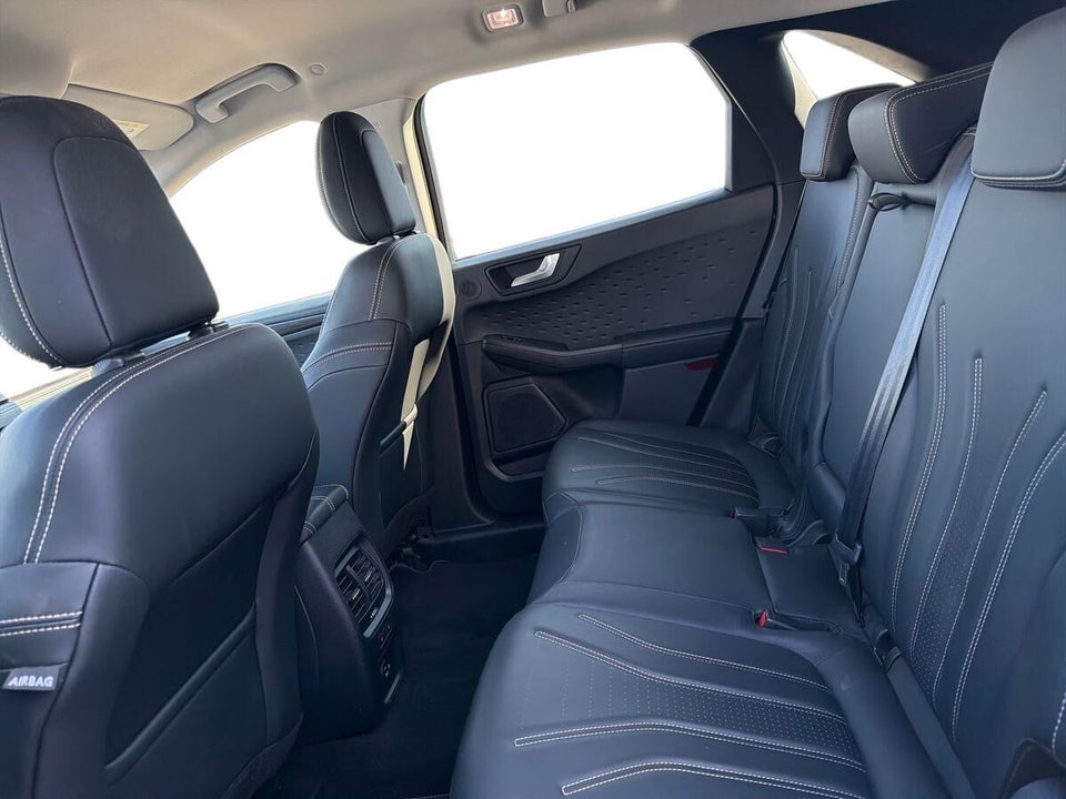 Ford Kuga 2,5 PHEV Vignale CVT 5d