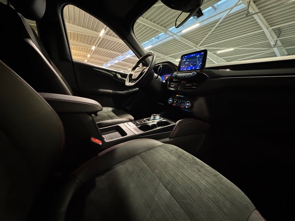 Ford Kuga 2,5 PHEV ST-Line X CVT 5d