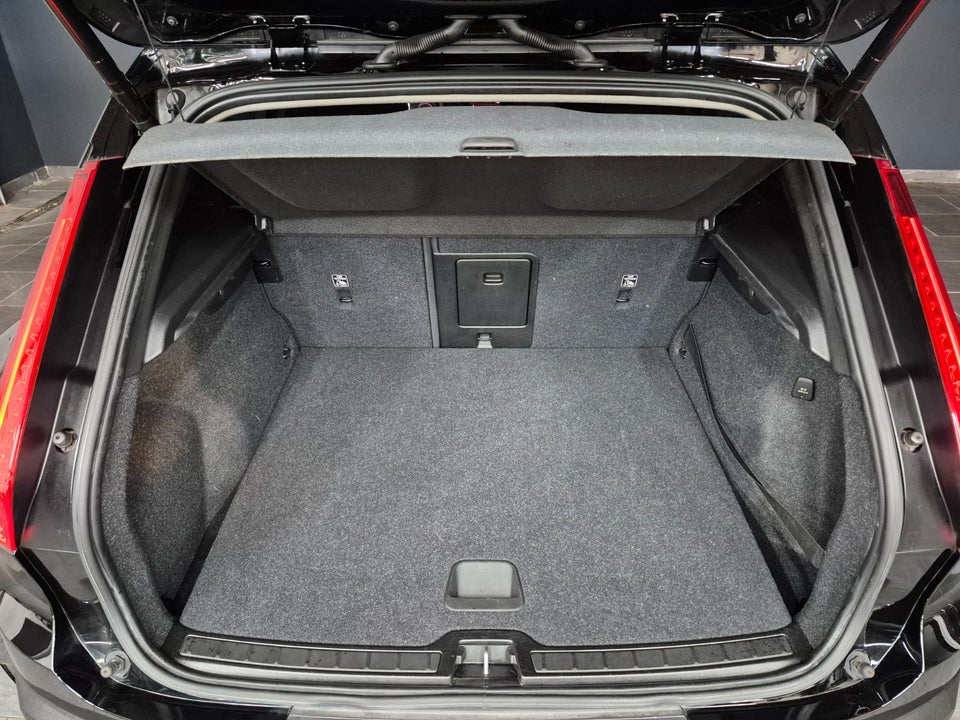 Volvo XC40 1,5 T5 ReCharge Inscription aut. 5d