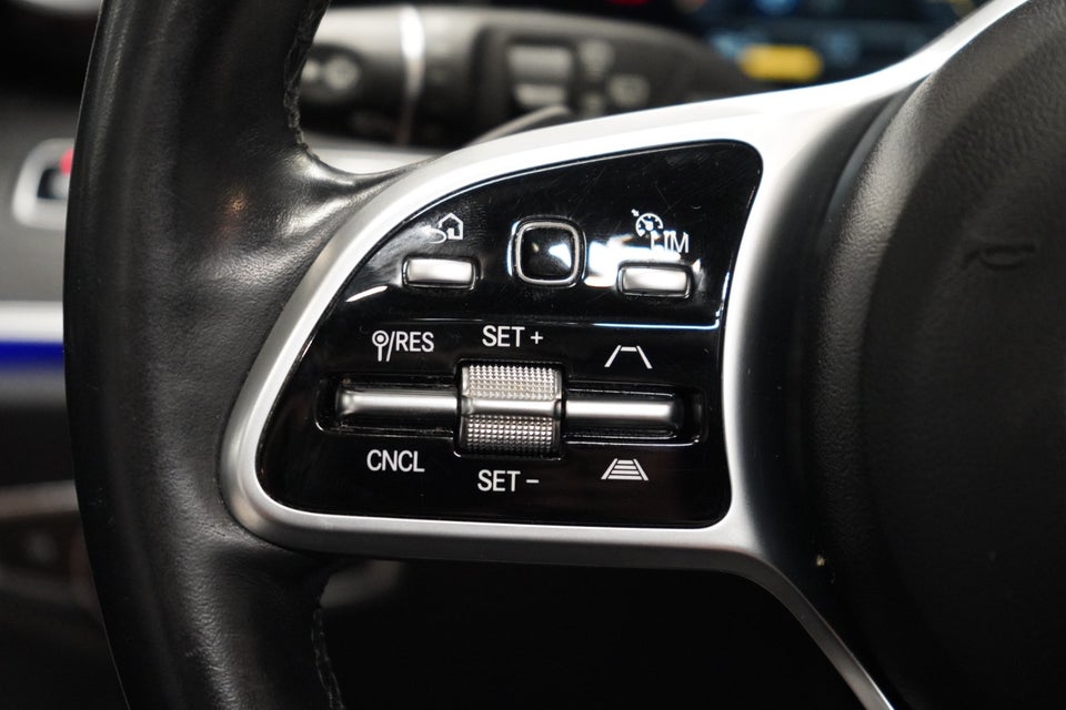 Mercedes E300 de 2,0 AMG Line aut. 4d