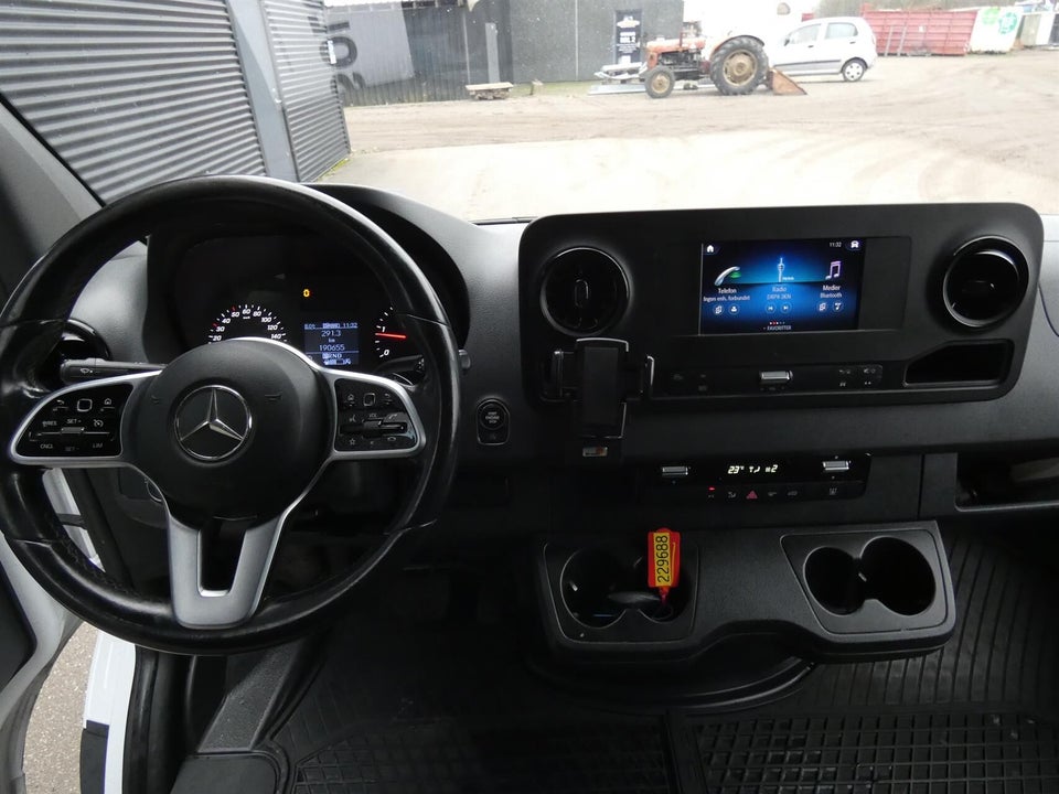 Mercedes Sprinter 214 2,2 CDi A2 Kassevogn aut. FWD