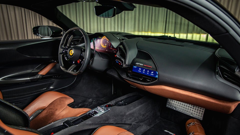 Ferrari SF90 Stradale 4,0 DCT 2d