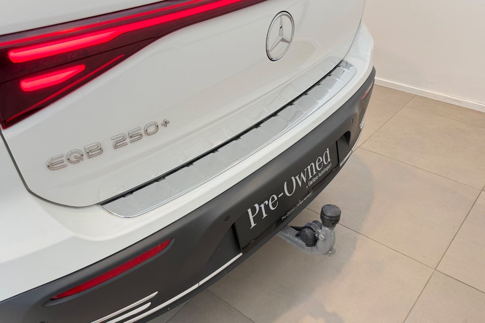 Mercedes EQB250+ Progressive 5d