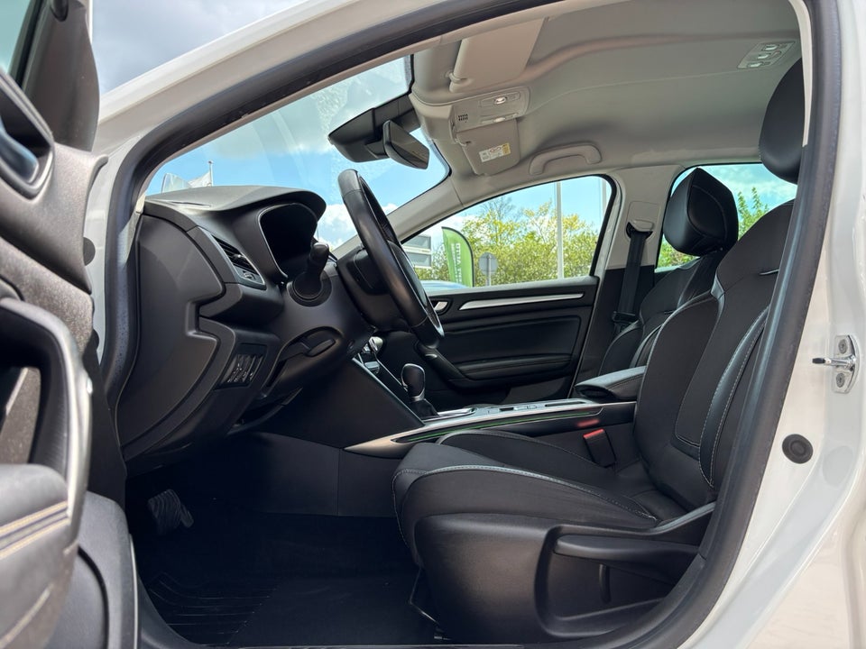 Renault Megane IV 1,6 E-Tech Zen Sport Tourer 5d