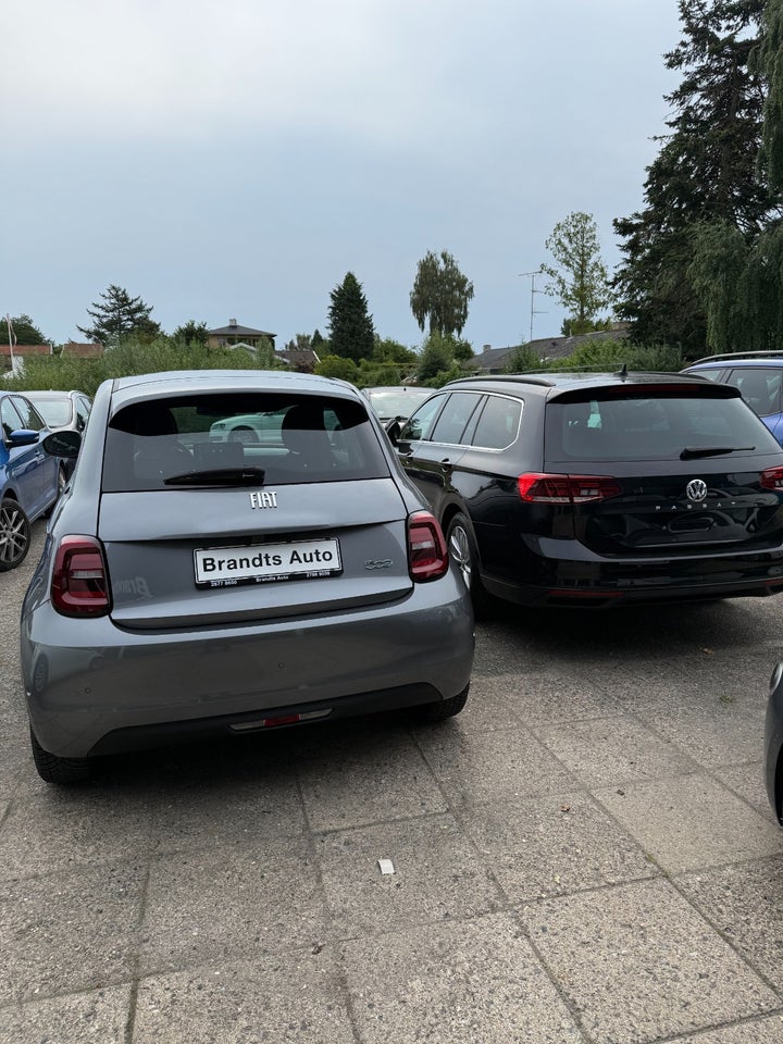 Fiat 500e 42 Icon Plus 3d