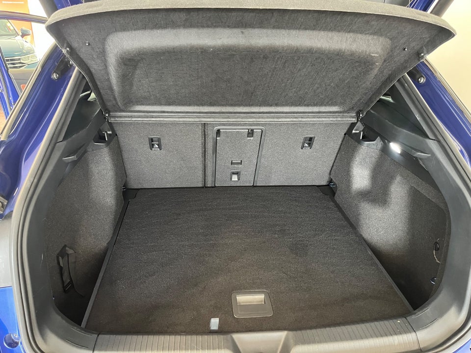VW ID.4 77 Pro Performance Tech 5d