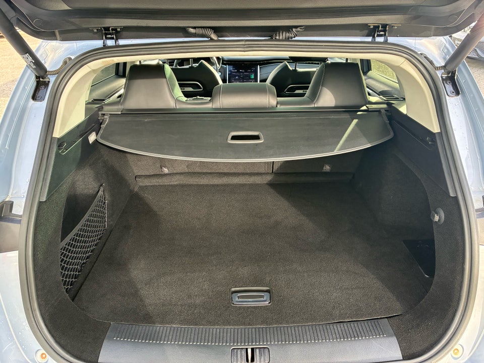 MG Marvel R Luxury 5d