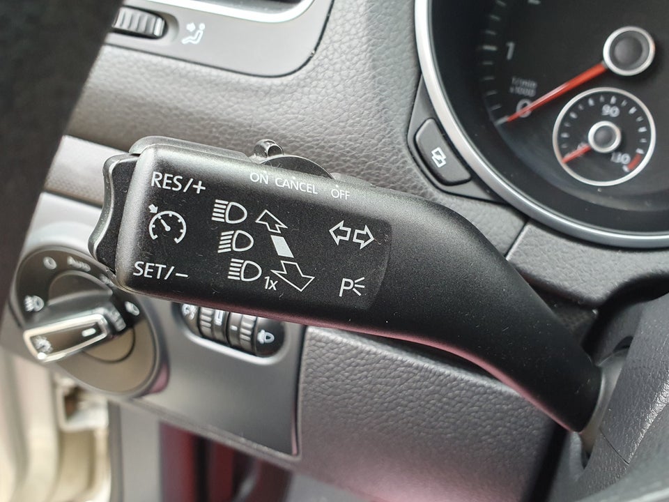 VW Golf VI 1,2 TSi 105 Comfortline BMT 5d