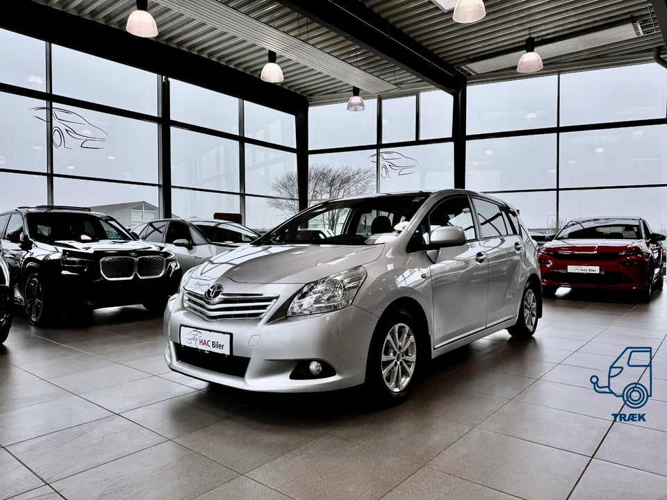 Toyota Verso 1,8 TX Skyview 7prs 5d