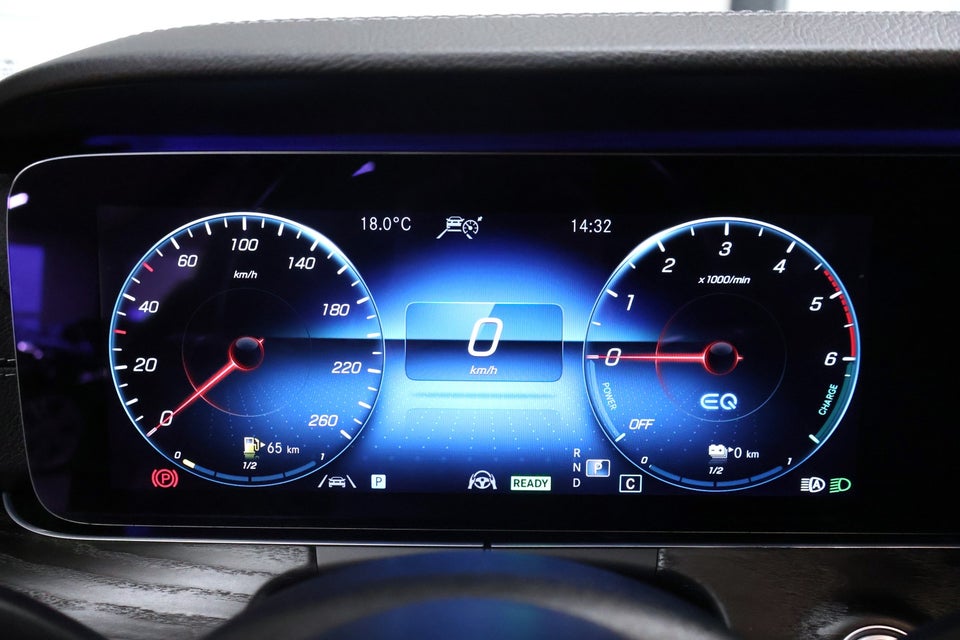 Mercedes E300 de 2,0 AMG Line stc. aut. 4Matic 5d