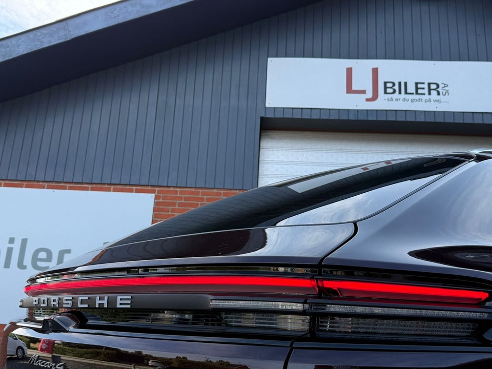 Porsche Macan 4 5d