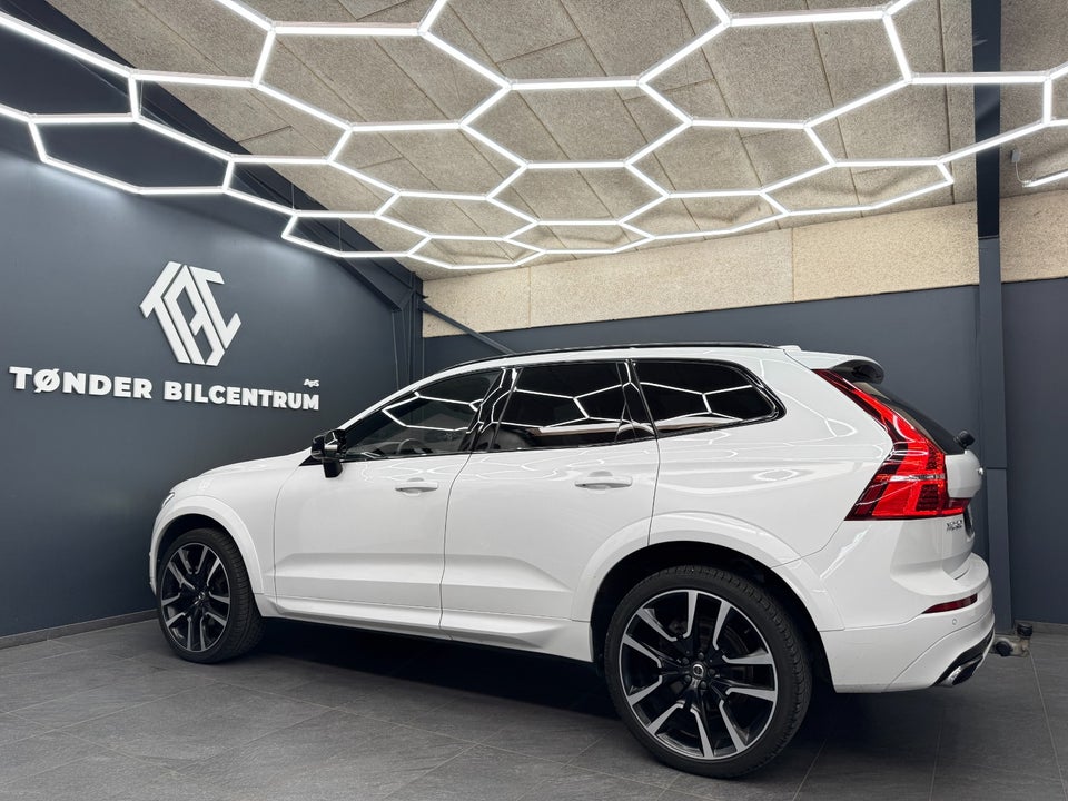 Volvo XC60 2,0 B5 235 R-Design aut. AWD 5d