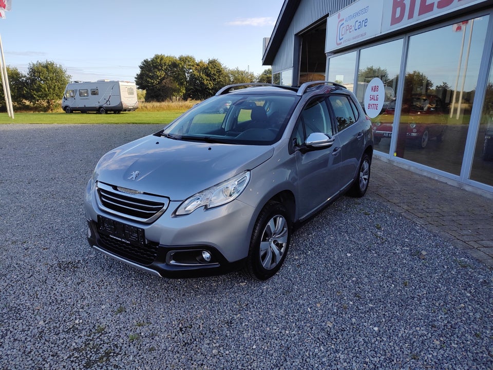 Peugeot 2008 1,2 e-THP 110 Active Sky 5d