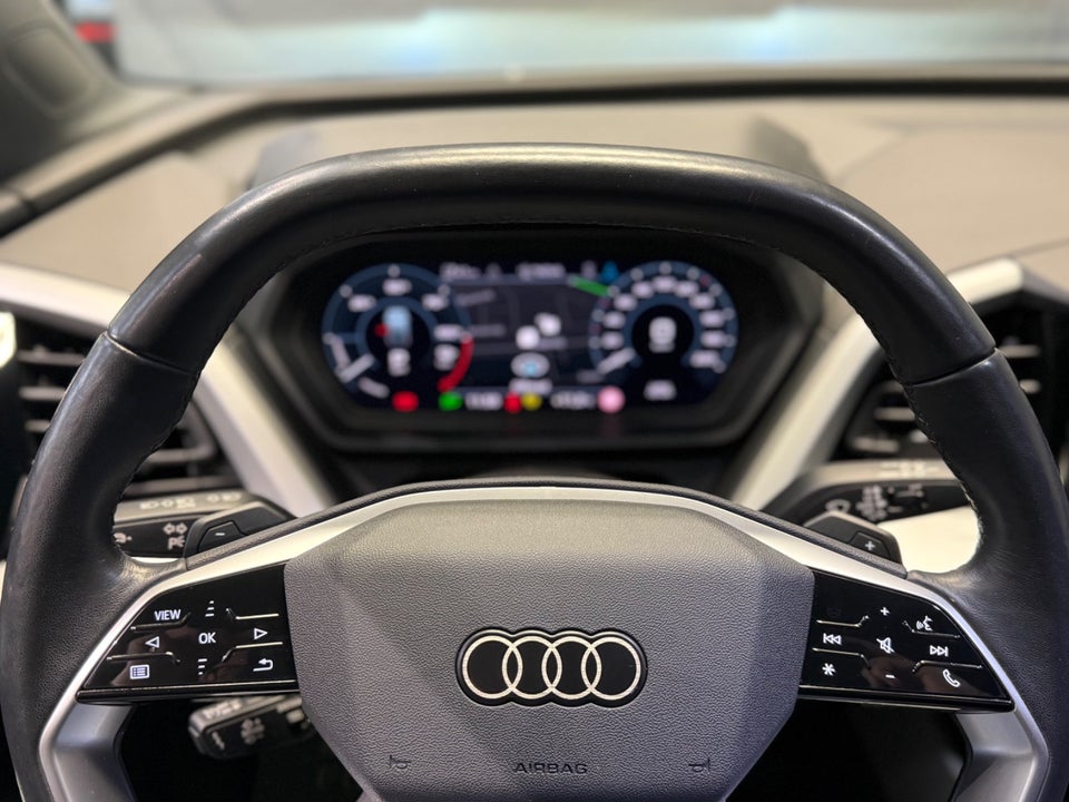 Audi Q4 e-tron 35 S-line 5d