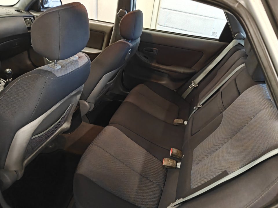 Hyundai Elantra 2,0 GLS Air 5d