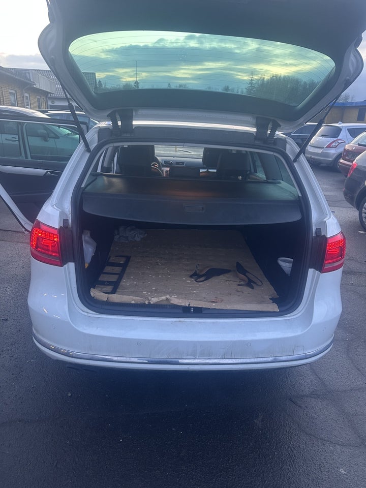 VW Passat 2,0 TDi 140 Highline Variant BMT 5d