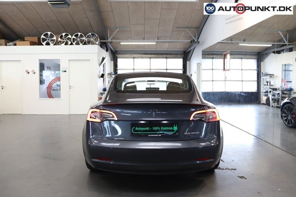 Tesla Model 3 Performance AWD 4d