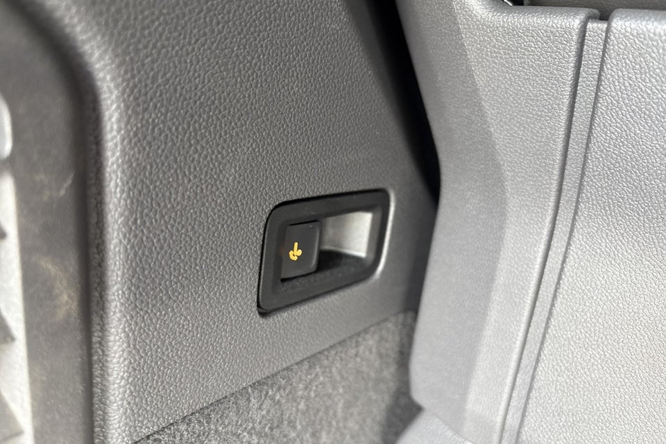 VW Multivan 1,5 eHybrid Style DSG 4Motion kort