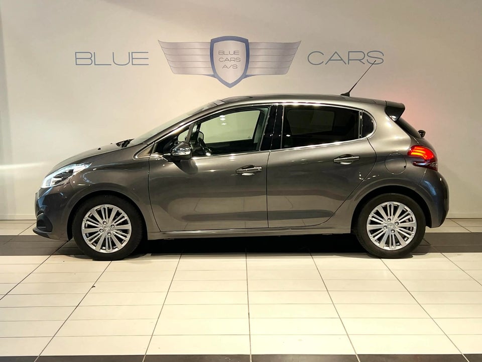 Peugeot 208 1,6 BlueHDi 100 Allure Sky 5d