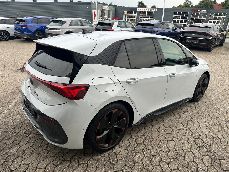 Cupra Born 59 e-Boost 5d