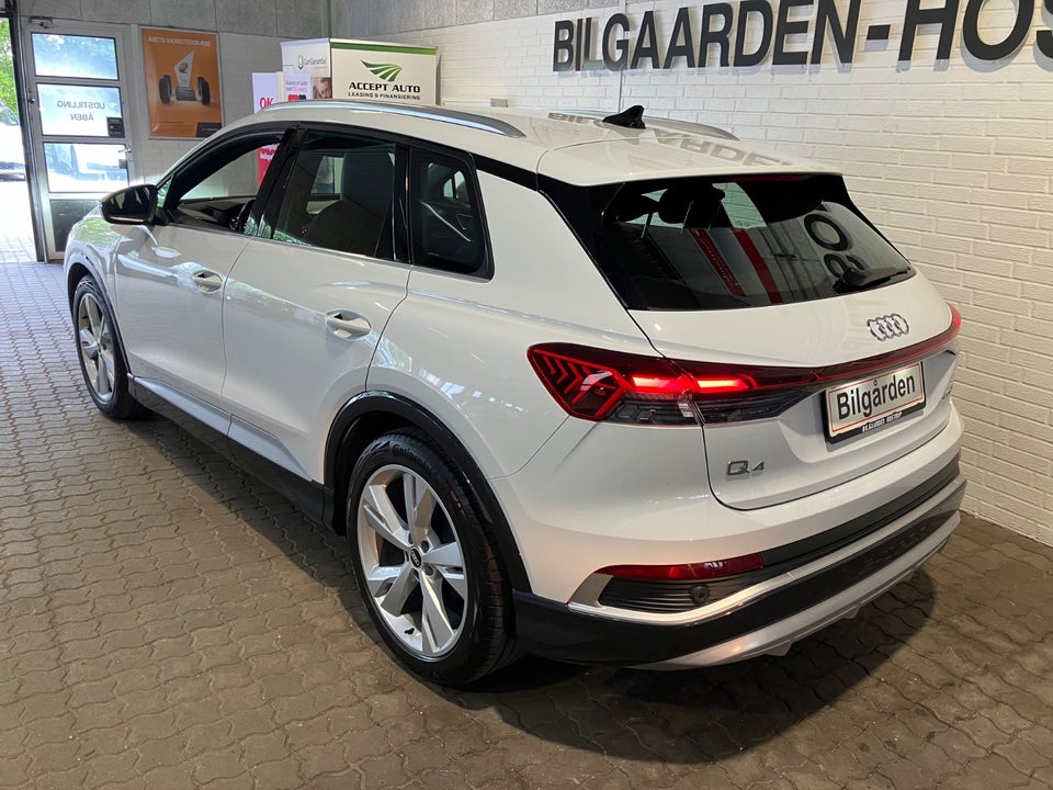 Audi Q4 e-tron 40 S-line 5d