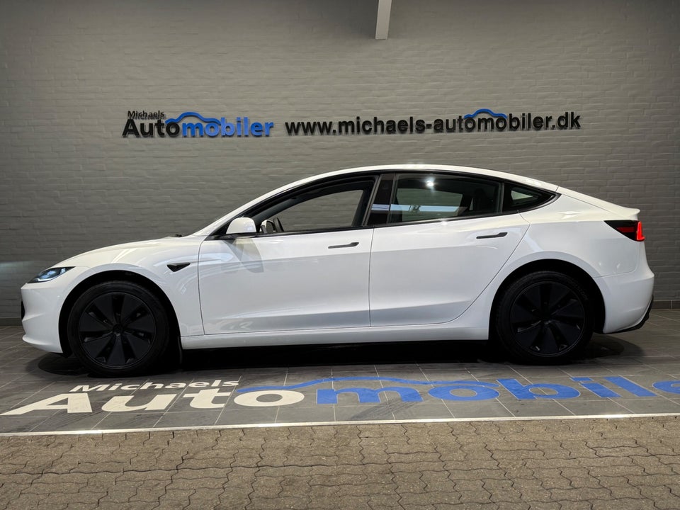 Tesla Model 3 RWD 4d